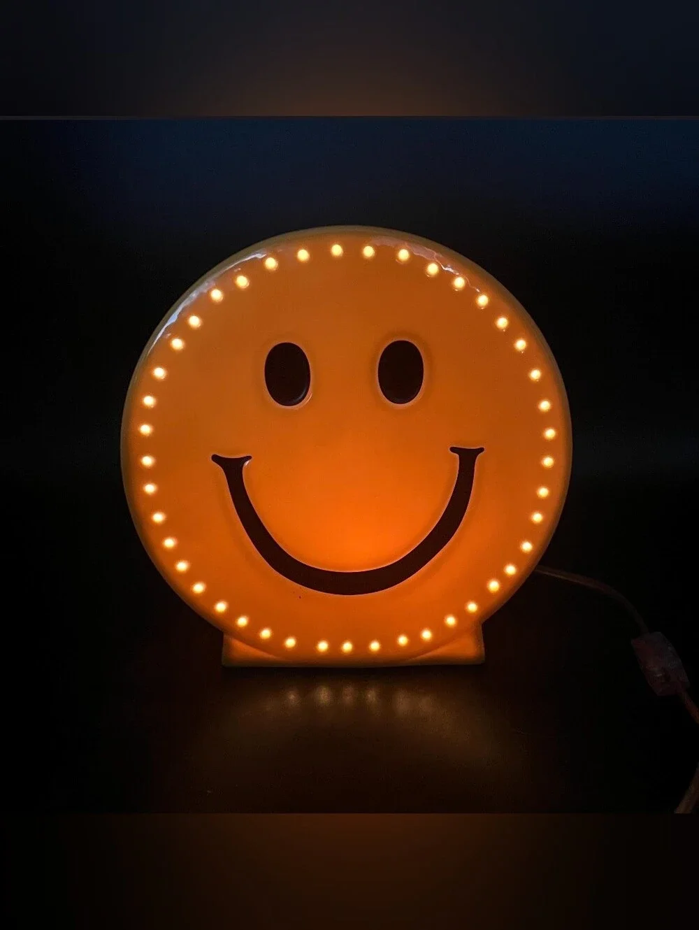 Vintage Classic Smiley Face Marquee-style Accent Lamp